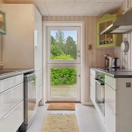 Marjanne - 800m From The Sea By Interhome Hébergement de vacances